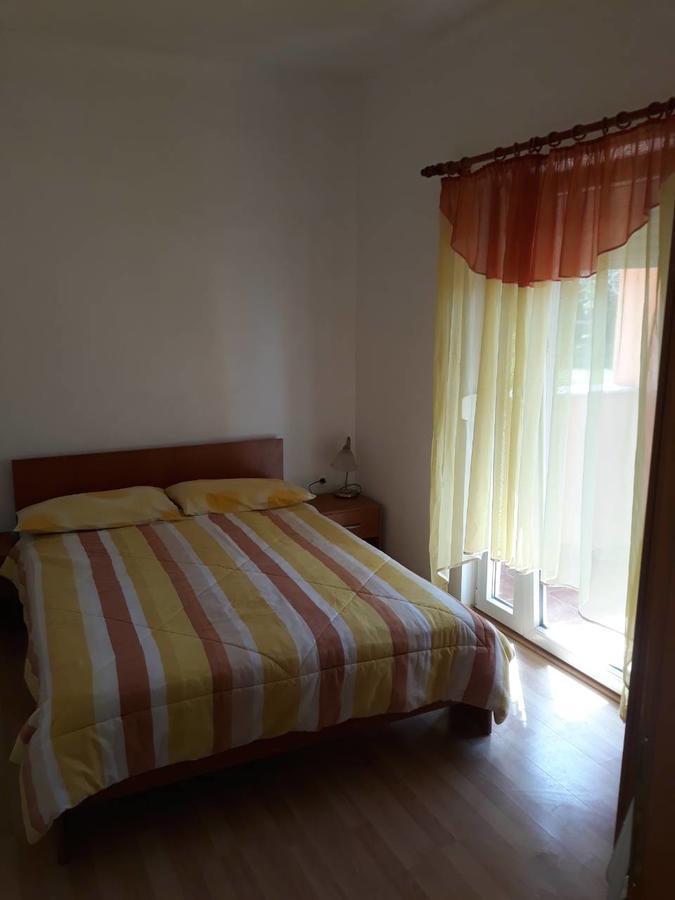 Apartments Ella Ližnjan Kültér fotó